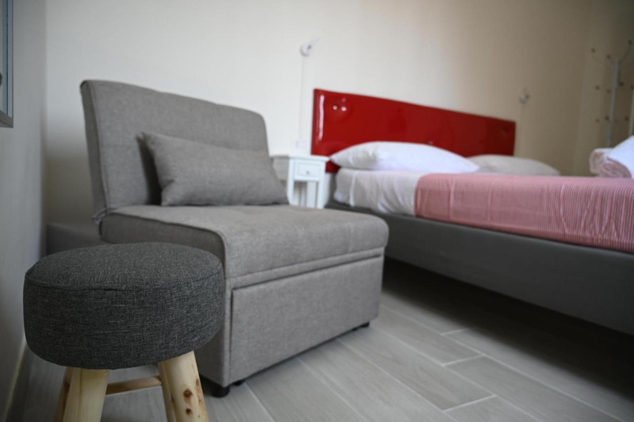 Hotel Casa Donna Francy Napoli Esterno foto