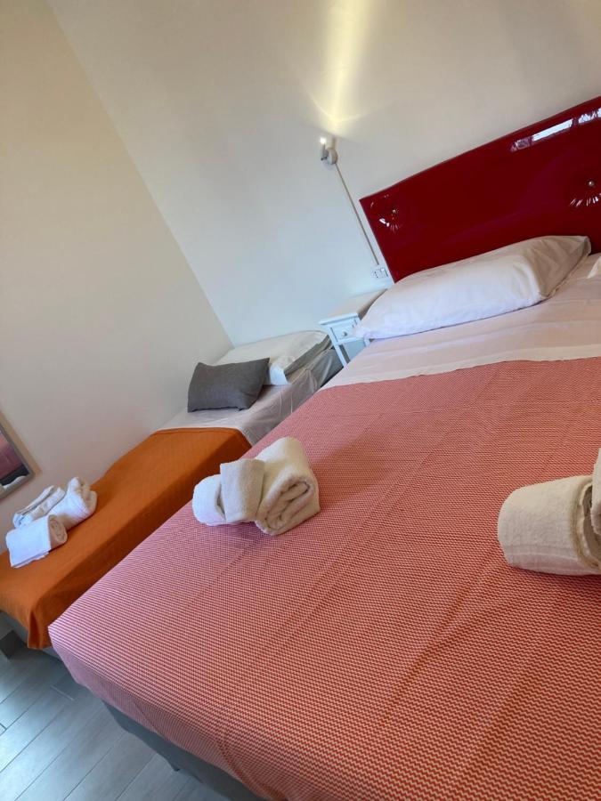 Hotel Casa Donna Francy Napoli Esterno foto